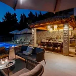 Maria - Exclusive Privacy Villa *