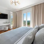 Maria - Exclusive Privacy Villa