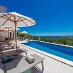 Maria - Exclusive Privacy Villa