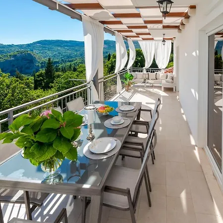 Maria - Exclusive Privacy Villa