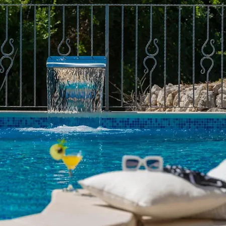 Maria - Exclusive Privacy Villa *